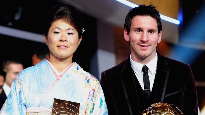 出川哲朗さんの『パルムドール』発言、なでしこレジェンド澤穂希さんが突っ込む！「いや、バロンドールね（笑）」