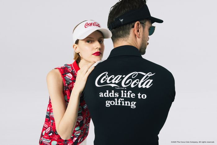 ジュングループと「コカ･コーラ」のコラボコレクションが登場！「コカ・コーラ」の歴代ロゴをファッションに落とし込んだ多彩なラインナップに注目