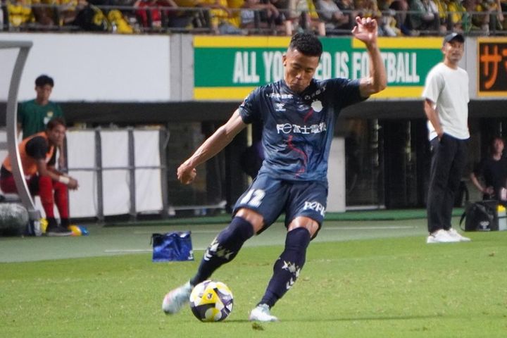 J2ジェフユナイテッド千葉の新たな槍MFイサカ・ゼイン「それを求められて移籍してきた」とデビュー戦で躍動1アシスト！