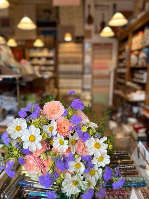 日常に、花という小さな贅沢を【夢見るパリ】