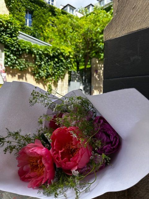 日常に、花という小さな贅沢を【夢見るパリ】