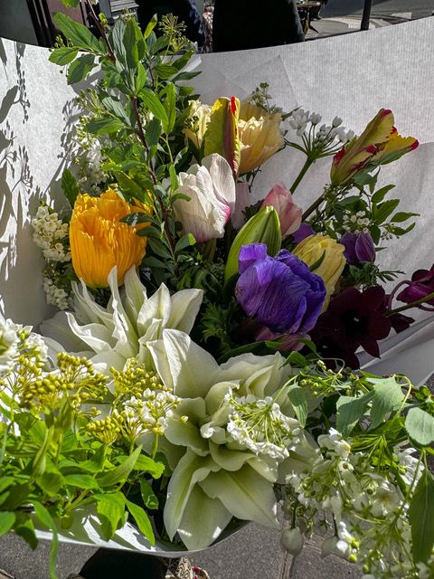 日常に、花という小さな贅沢を【夢見るパリ】