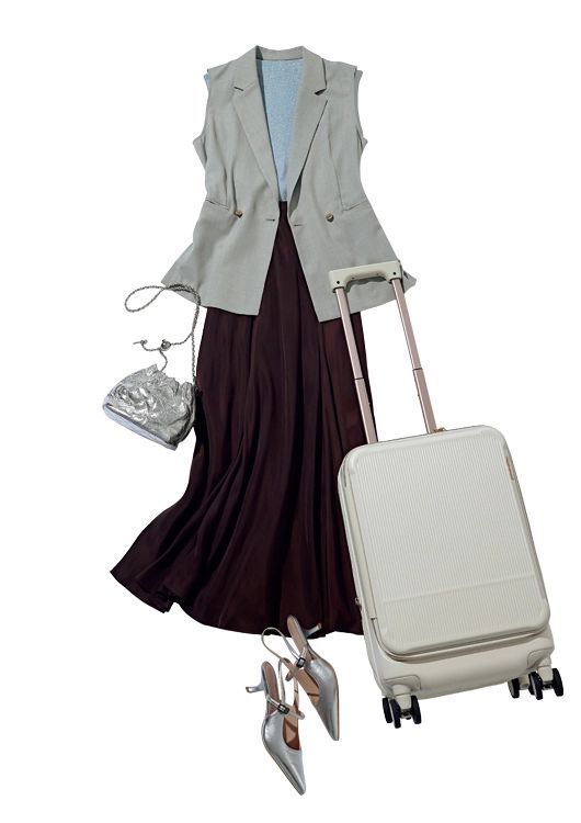 秋はじめまで使えるこっくりカラースカートコーデ