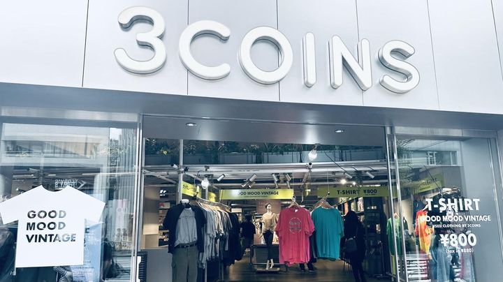 画像: スリーコインズ（3COINS）のフラッグシップストアで、古着を取り扱っている原宿本店 www.3coins.jp