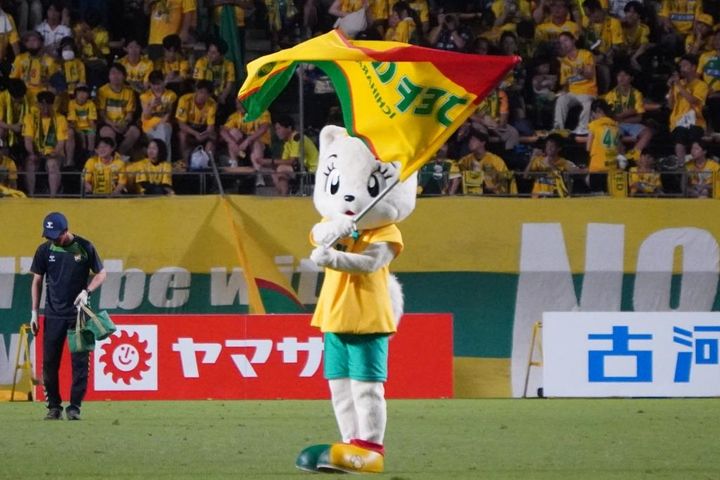 かわいすぎる！J2ジェフユナイテッド千葉に復帰したみなちゃんの写真を公開