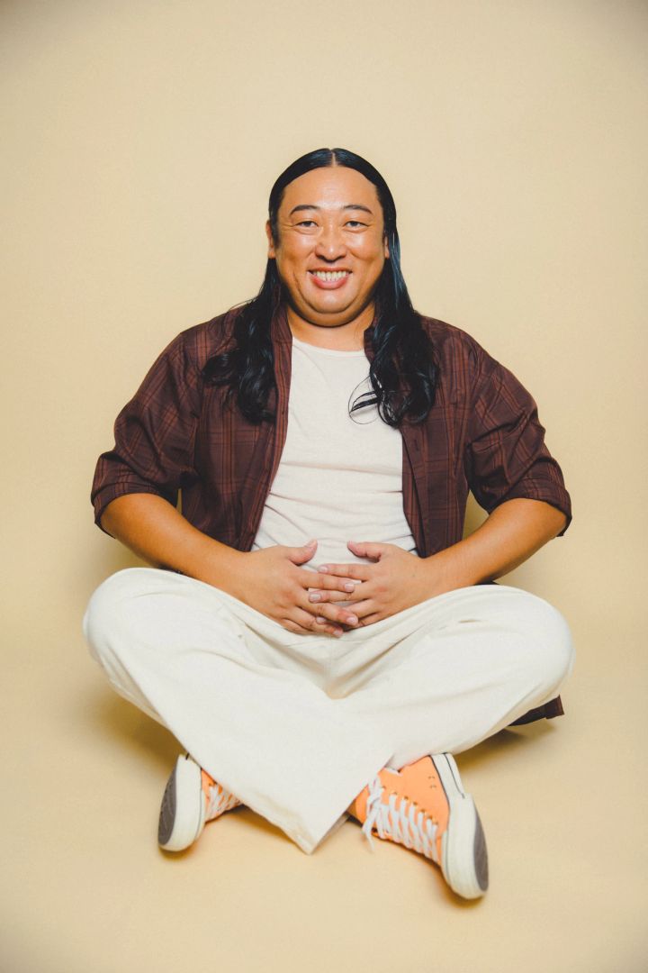 マキア ロバート 秋山竜次 クリエイターズ・ファイル インタビュー 笑顔