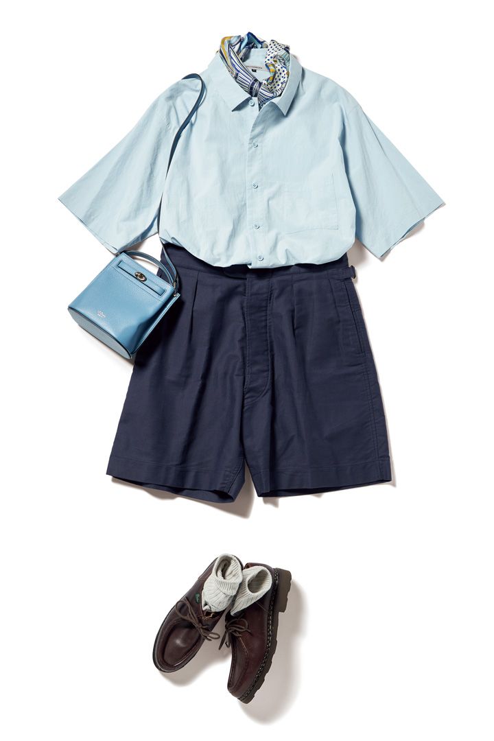 上品さと涼しさ、どちらも妥協したくない時にセレクトしたいネイビーコーデ5選
