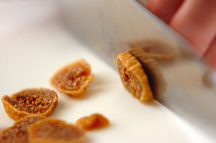 ゴルゴンゾーラとハニーのピザの作り方1