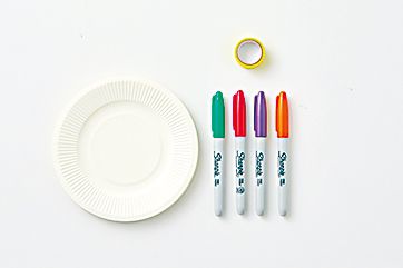 3歳頃の育脳あそび。おままごと、絵合わせ、文字覚えにも。紙皿で作る「おやさいプレート」の画像2