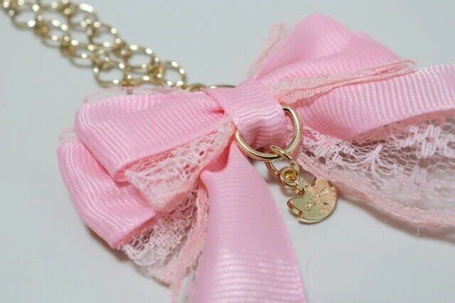 セリア 〈おしゃれキャット〉リボンチャームキーホルダー デザイン