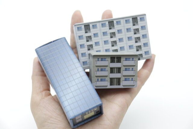 ダイソーのミニチュア ビル2