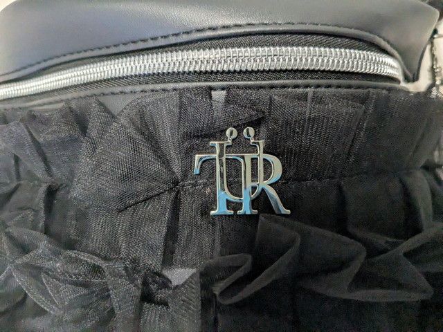 トリートユアセルフバッグロゴ