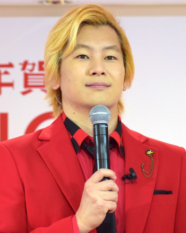 「メイプル超合金」のカズレーザーさん