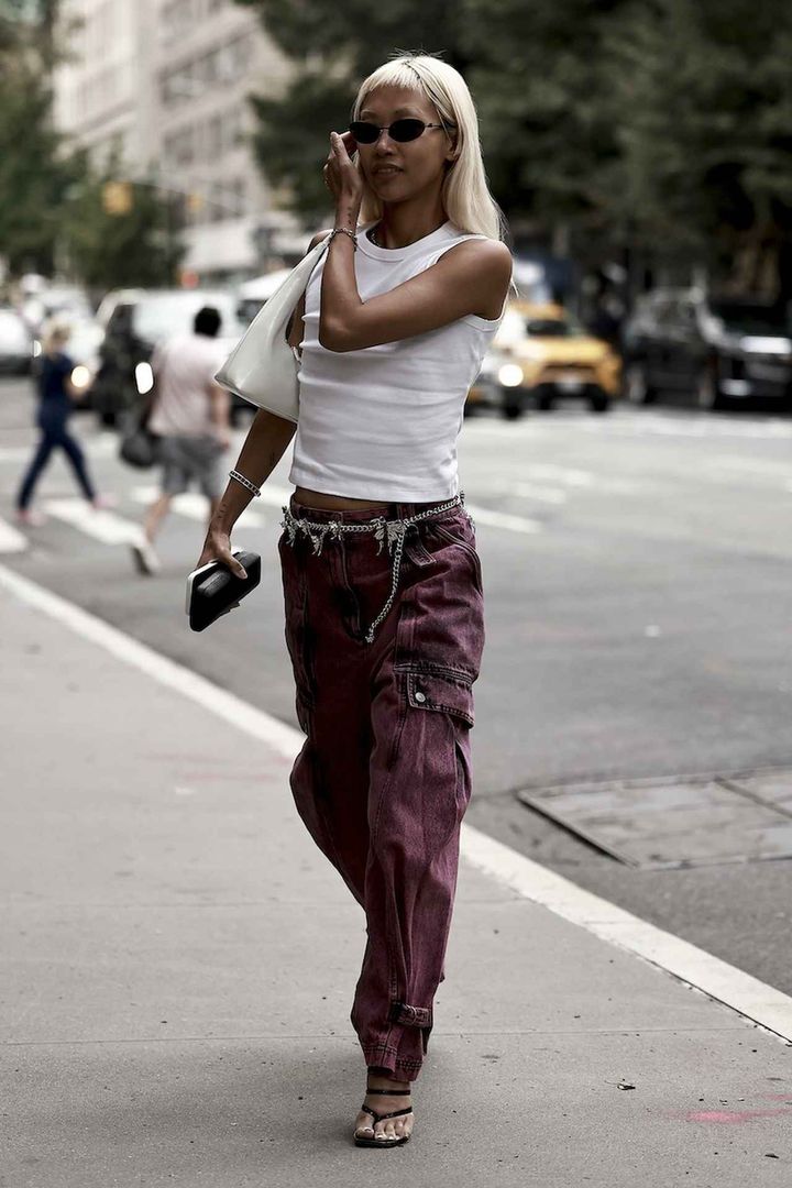 画像: やんちゃなボトムコーデでY2Kなムードを醸して