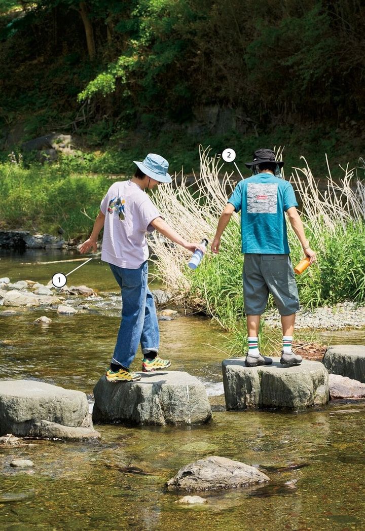コールマンのバックプリントでフェス気分を盛り上げるTシャツ