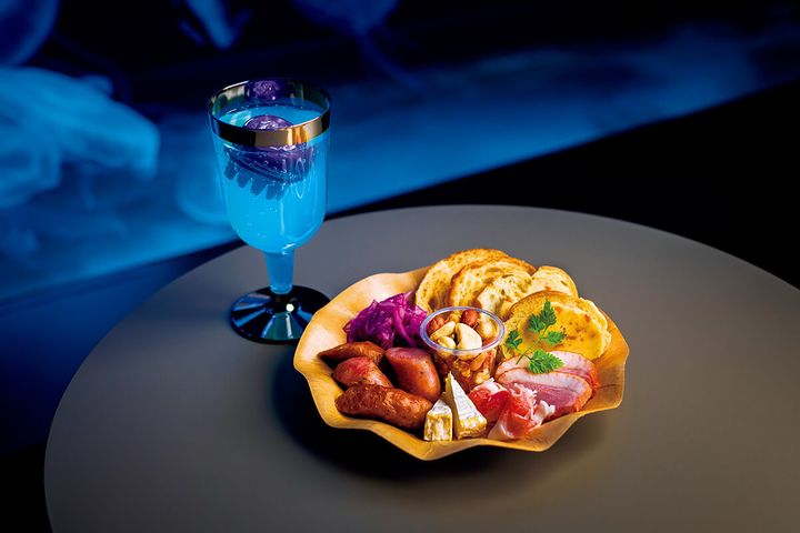 北海道〈AOAO SAPPORO〉の〈シロクマべーカリー〉のシャルキュトリー盛り合わせ