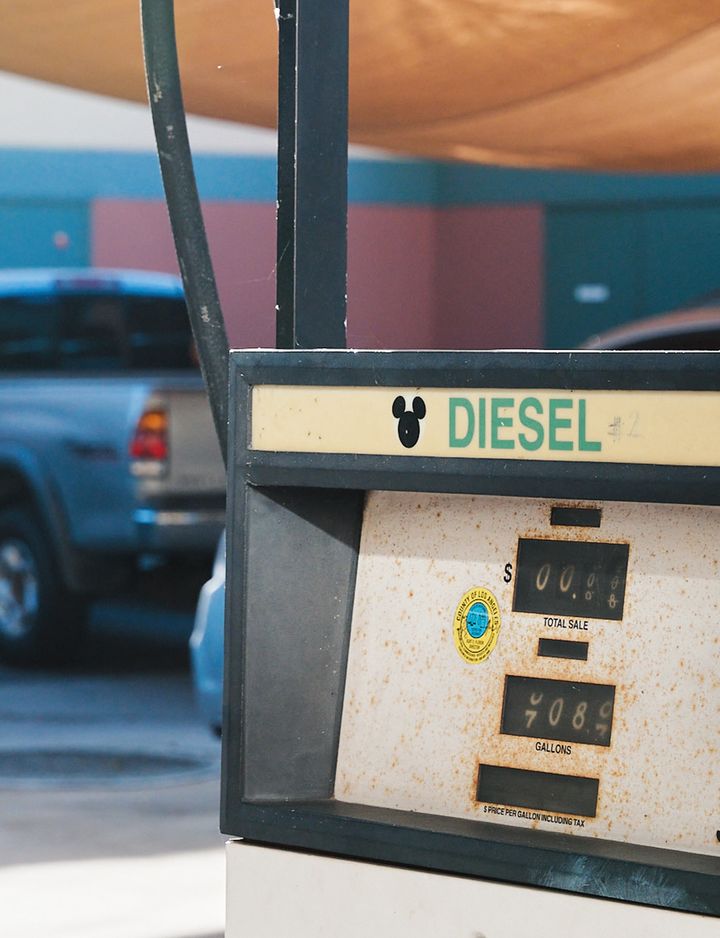 至る所に潜む、あのモチーフ。隠れミッキー探しが楽しすぎる！