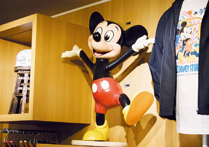 ここだけの限定グッズも！ 楽しすぎる「スタジオ・ストア」