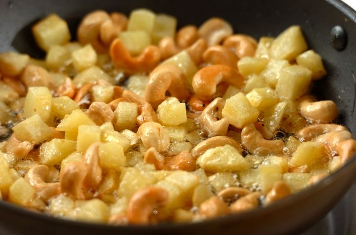 鶏のカシューナッツ炒めの作り方2