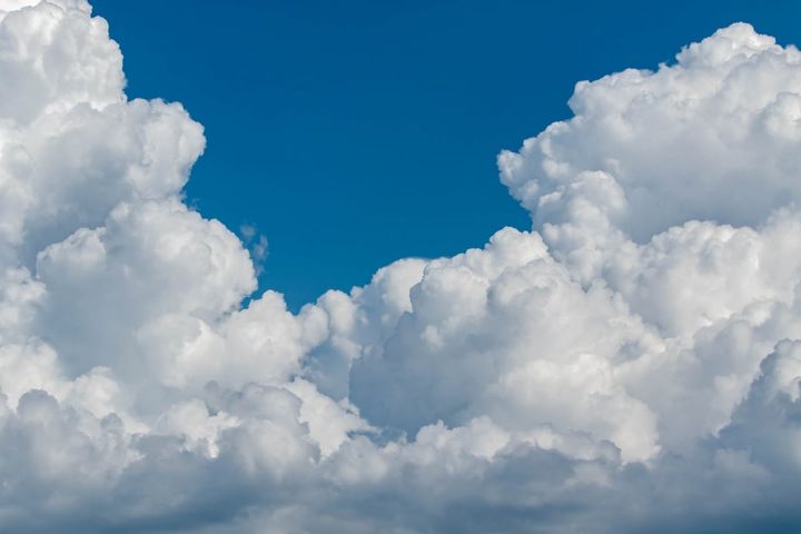 天気が不安定になる前に現れる雲とは？