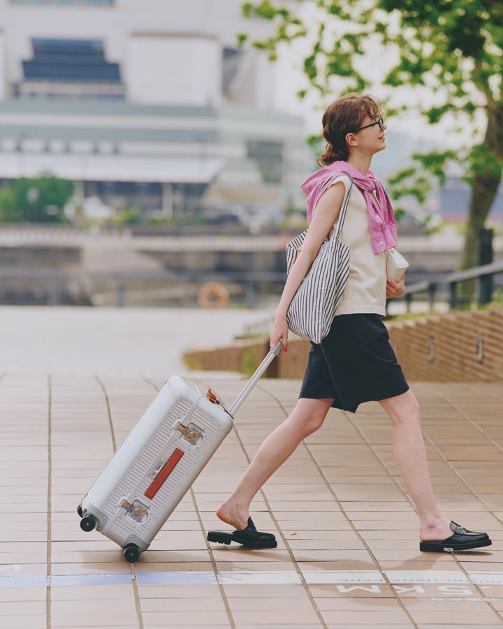 旅のコーデはスーツケースにもこだわりたいなら《エフピーエム ミラノ》を【本日のFUDGE GIRL-8月5日】