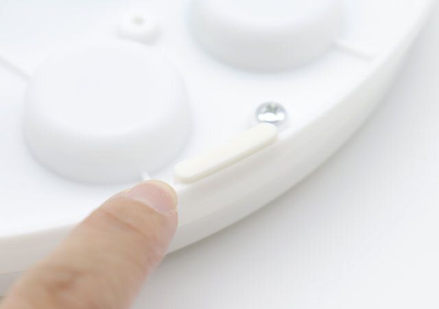 ダイソーの滑り止め付きペット知育玩具（ノーズワークパズル、丸型）