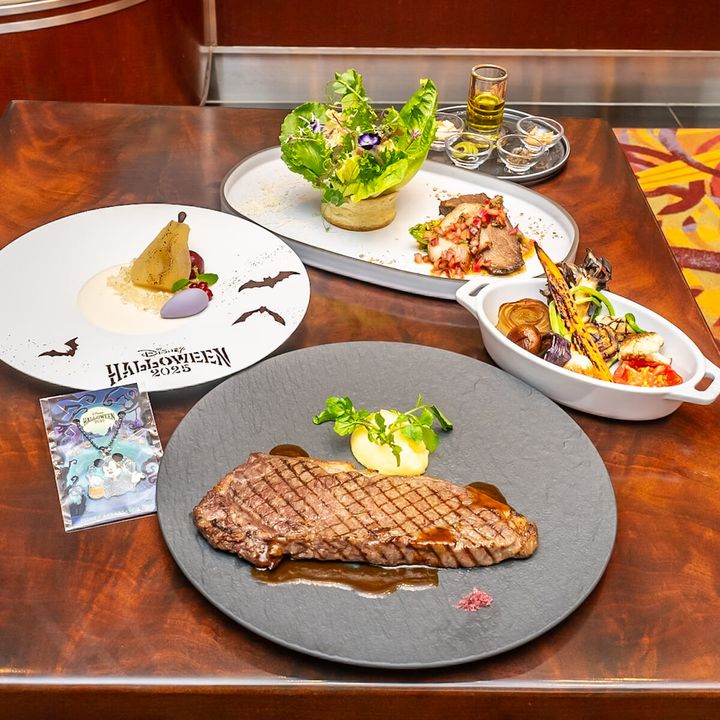 “ディズニー・ハロウィーン”エンパイア・グリル・シグネチャーディナー