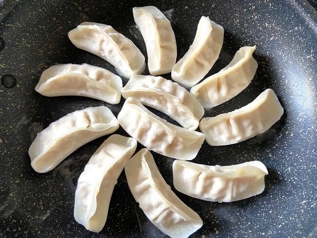 「しょうがギョーザ」