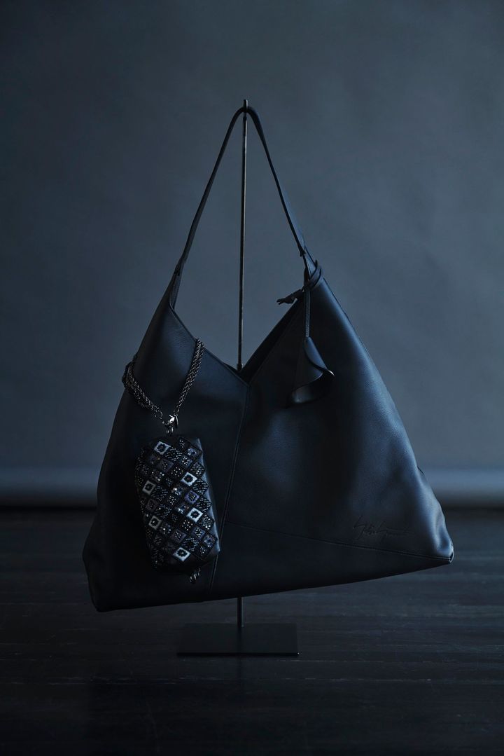 バッグ、チャームポーチ ¥415,800 ※伊勢丹新宿店先行