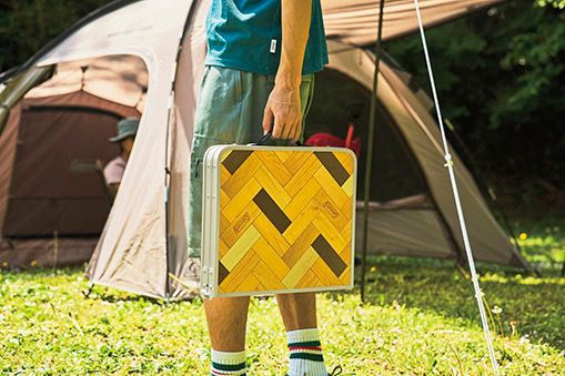 コールマンのナチュラルパズルミニテーブル