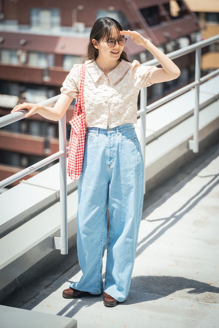 “ライトカラーデニム”のおしゃれな着こなし5選。淡色が真夏にぴったり！【FUDGE FRIEND おしゃれさんの毎日コーディネート】