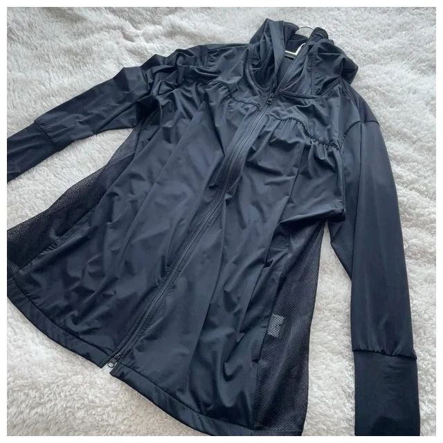 mukii UVカットパーカー 口コミ