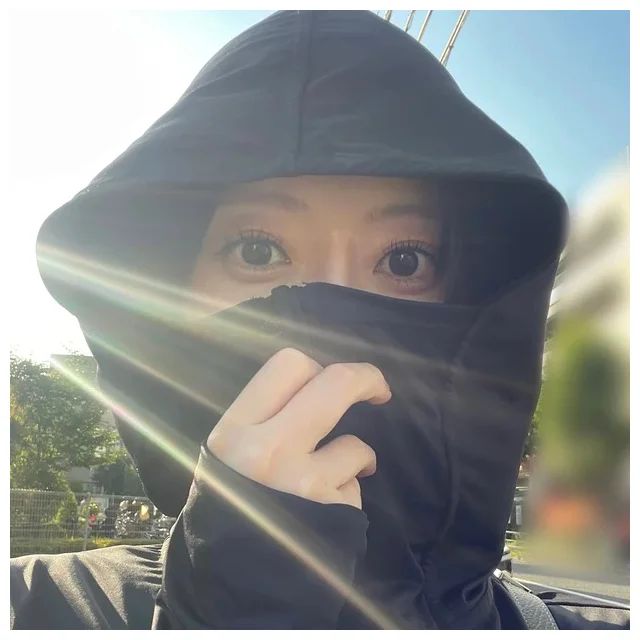 mukii UVカットパーカー 顔・首から手の甲まで、まるっと守れる