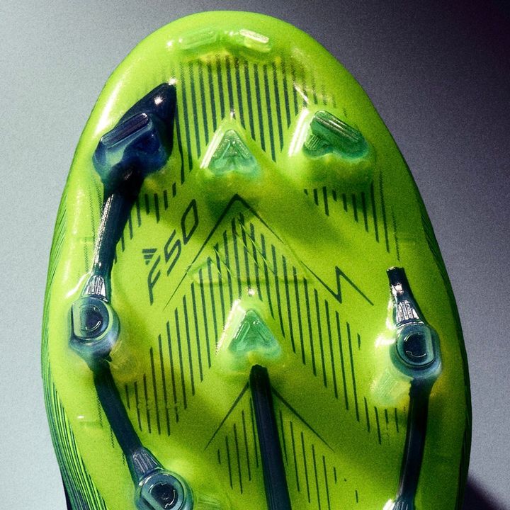 adidas、“最速”サッカースパイクが今夏アップデートで絶賛発売中！18歳の日本代表MF「地面をしっかりと掴んでくれる」
