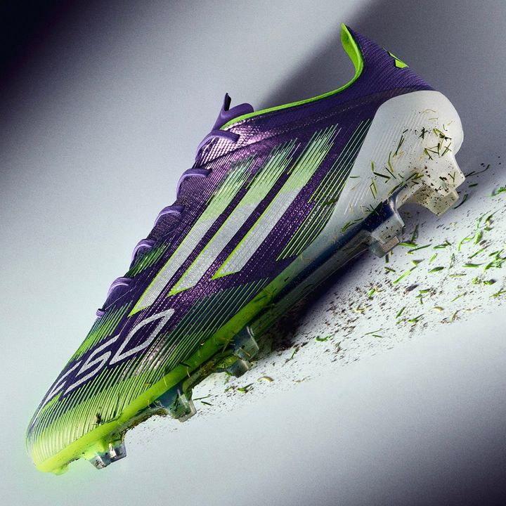 adidas、“最速”サッカースパイクが今夏アップデートで絶賛発売中！18歳の日本代表MF「地面をしっかりと掴んでくれる」