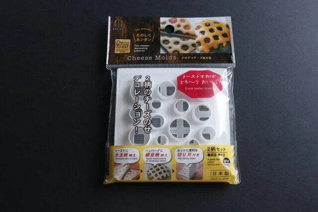 ダイソー のせデコチーズ抜き型（網目・水玉） パッケージ