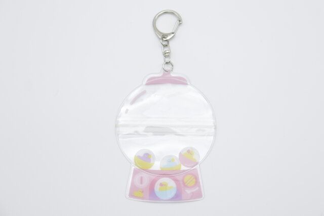 セリアのガチャポンみたいなカプセルトイ型キーホルダー