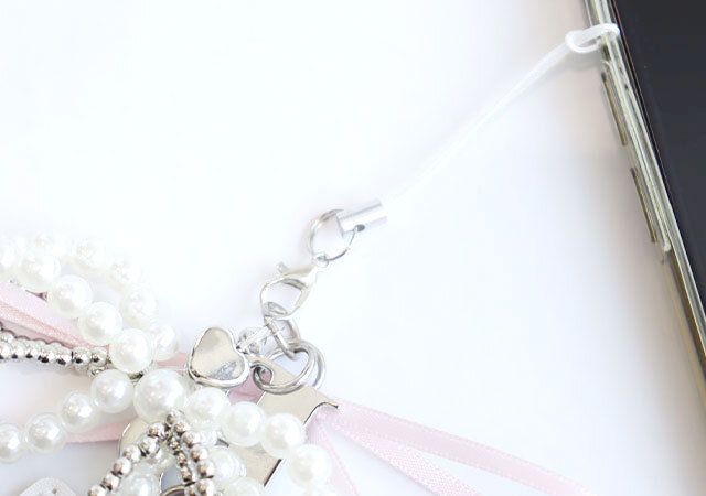 ハローキティビーズストラップカニカン