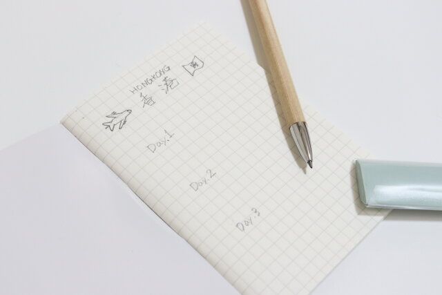 セリア パスポートサイズ 中綴じノート 方眼56P 旅気分 使用例