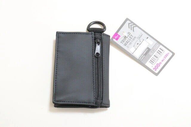 ダイソー 三つ折り財布 パッケージ