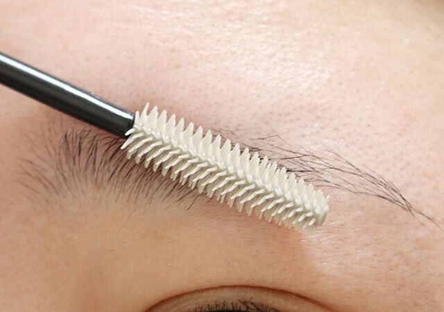 マスカラブラシ（6本） 眉毛使用例