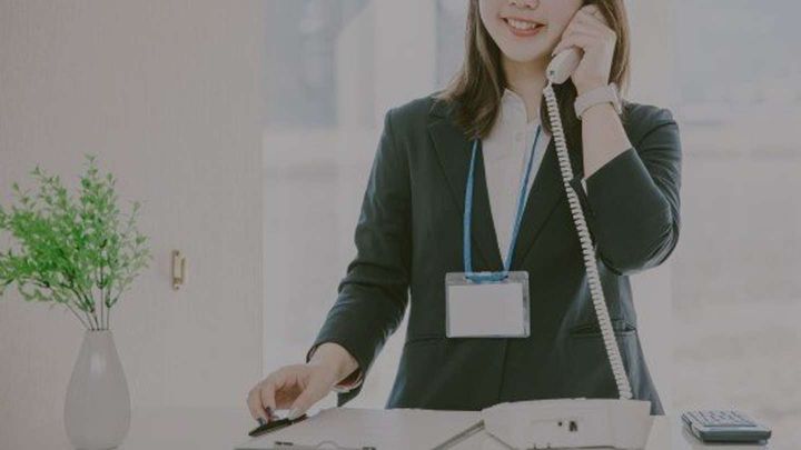 手紙を出したら、おじさんから電話が（画像はphotoAC）