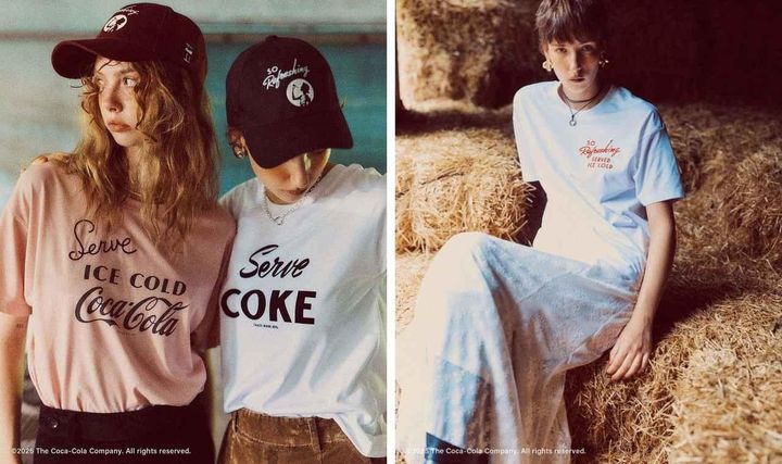 画像: 左の左・右「【Coca-Cola】VIS別注フォト＆ロゴプリントアソートTシャツ」￥5,500、左の右「【Coca-Cola】VIS別注ロゴプリントフレンチTシャツ」￥5,500 出典：Coca-Cola Special Collection