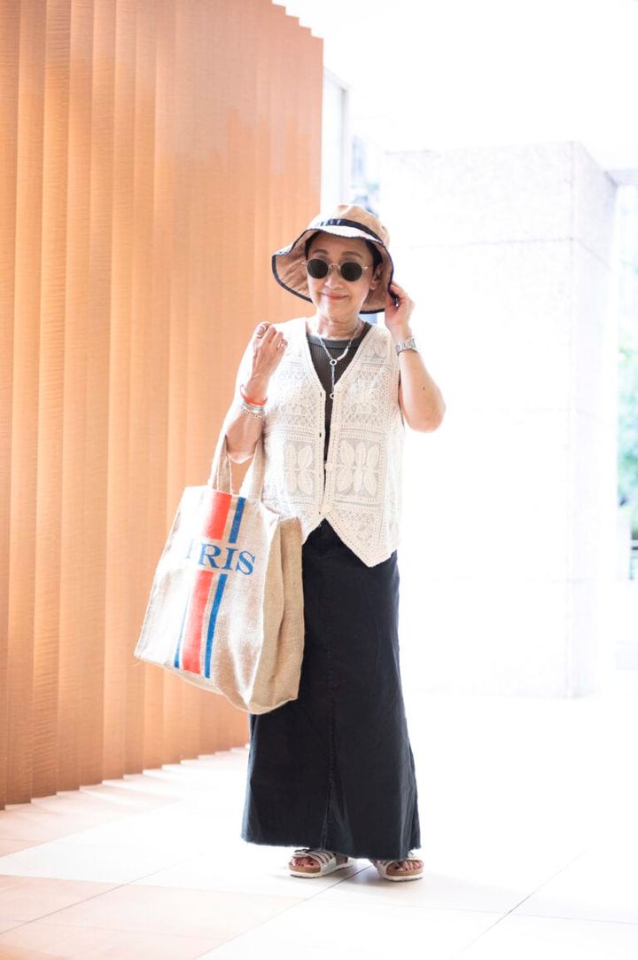 ジレ… しまむら ホルターネックブラトップ…ユニクロ スカート…スピックアンドスパン サンダル…ビルケンシュトック ベルト…Gap トートバッグ…メイソンベンガル