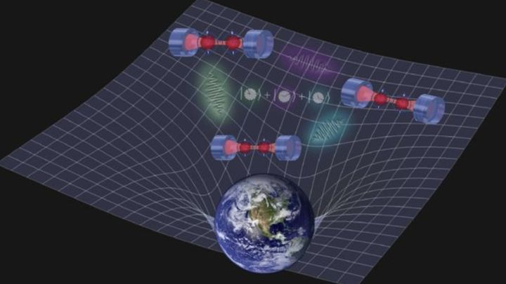 地球の重力が量子力学を歪めている可能性がある
