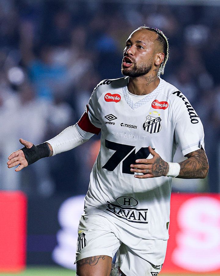 20代が2人、1位は驚愕の『600億円』超え…現役サッカー選手、生涯の移籍金総額TOP5