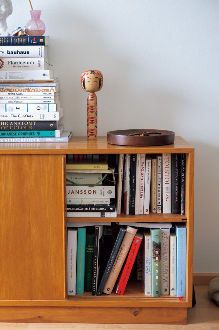 《マリメッコ》がたくさんあってかわいい！ヘルシンキのおしゃれな一人暮らしを覗き見