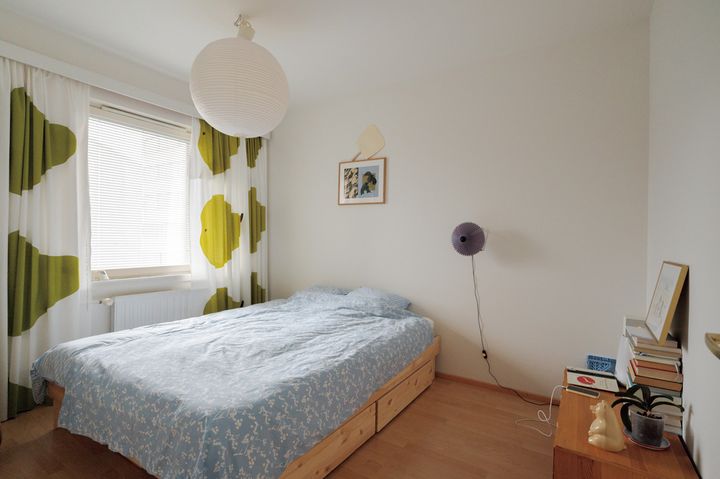 《マリメッコ》がたくさんあってかわいい！ヘルシンキのおしゃれな一人暮らしを覗き見