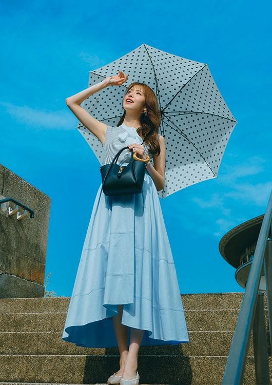 FRAY I.Dのアシンメトリースカートとつくる上品通勤コーデ