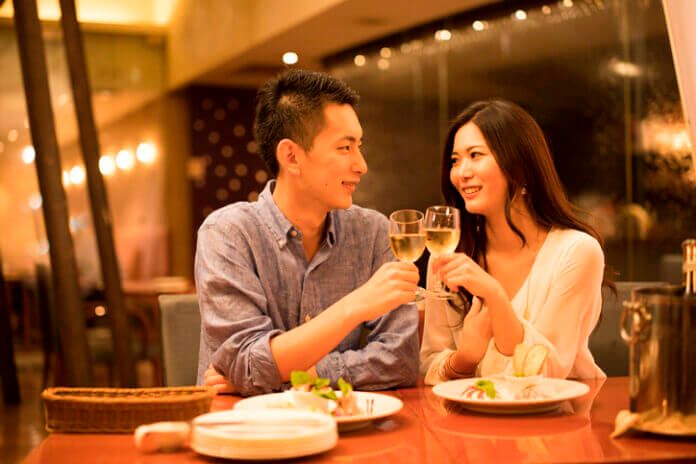 【例文あり】婚活パーティーで会いたいと思われる女性のプロフィール書き方